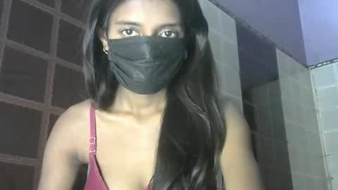 avery_lust01 online show from April 1, 2026, 5:52 am