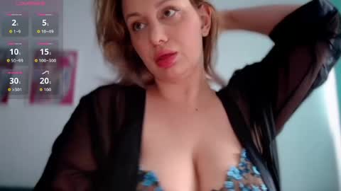 Snapshot of avery_wilson chatting on May 19, 2026, 3:35 am Avery online show from May 19, 2026, 3:35 am
