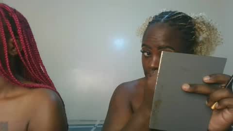 avian_babe1 online show from July 14, 2026, 9:47 am