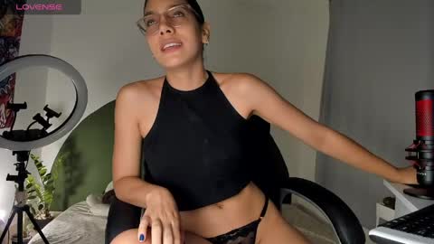   Follow me  Pvt and c2c is on  online show from April 16, 2026, 3:18 am