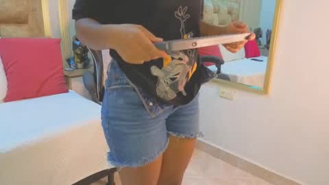 AVIS  online show from March 15, 2026, 7:09 pm