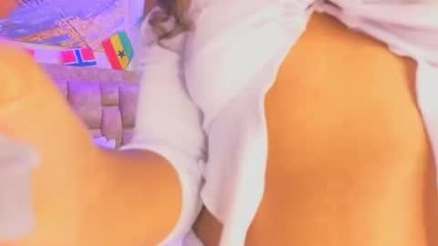 Snapshot of avis_lara chatting on July 6, 2026, 7:16 pm AVIS online show from July 6, 2026, 7:16 pm