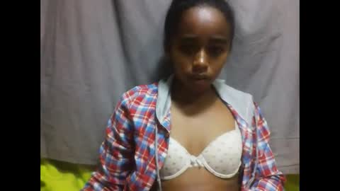 avontsoaldy online show from November 7, 2025, 2:44 am