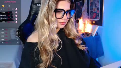 Avrill Morgan online show from February 10, 2025, 9:04 pm