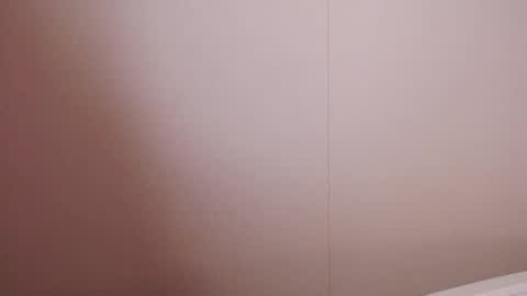 Snapshot of avrora_lew_ chatting on March 5, 2025, 3:18 am Avrora Inst online show from March 5, 2025, 3:18 am