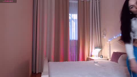 Snapshot of avrora_lew_ chatting on June 28, 2026, 5:41 pm Avrora Inst online show from June 28, 2026, 5:41 pm
