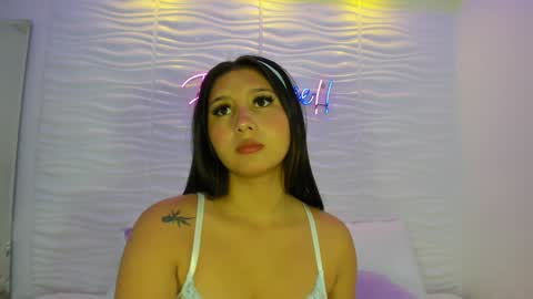 Avy  online show from December 10, 2024, 11:32 am