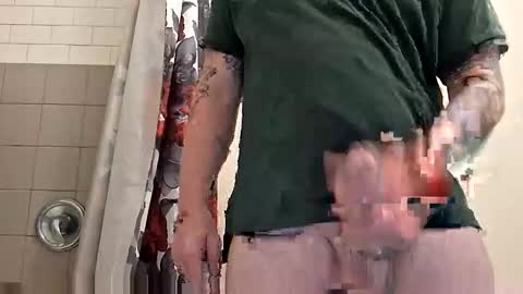 aweaver750 online show from November 3, 2025, 6:42 pm