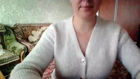 Snapshot of awesomeladyy chatting on October 10, 2025, 7:40 am awesomeladyy online show from October 10, 2025, 7:40 am