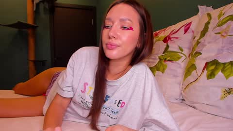 Snapshot of awgustina_sweetheart22 chatting on December 30, 2024, 2:19 pm Awgustina online show from December 30, 2024, 2:19 pm