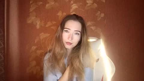 Awora Wolf online show from September 18, 2025, 8:27 am