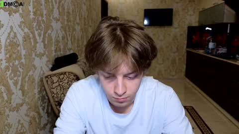 Snapshot of axaxax0axax chatting on January 18, 2025, 10:49 pm TravisScott online show from January 18, 2025, 10:49 pm