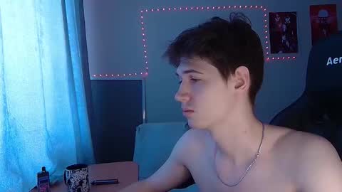 Snapshot of axel_0ne chatting on February 13, 2026, 8:10 am axel_0ne online show from February 13, 2026, 8:10 am