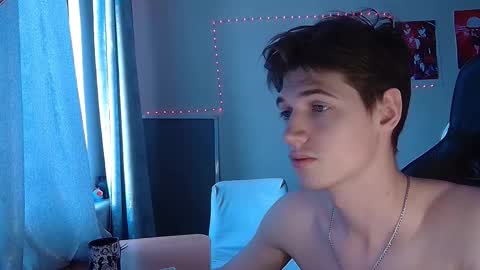 Snapshot of axel_0ne chatting on February 14, 2026, 10:45 am axel_0ne online show from February 14, 2026, 10:45 am