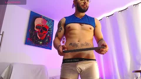 Independiente Model online show from April 29, 2026, 2:21 pm