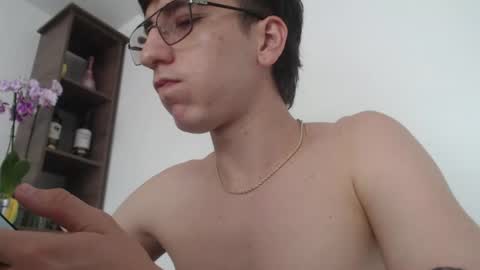 axel__master online show from June 22, 2026, 6:16 pm