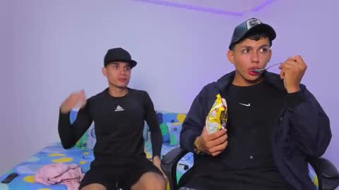 Snapshot of axel_cody_ chatting on November 27, 2025, 7:49 pm AXEL online show from November 27, 2025, 7:49 pm