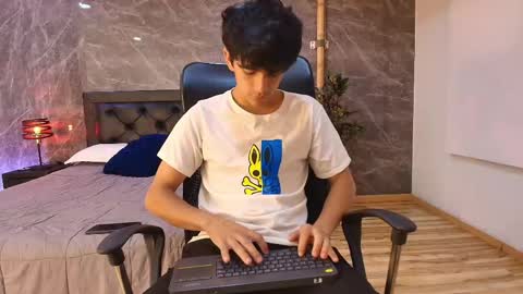 axel_draven online show from May 28, 2026, 11:07 am