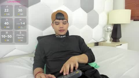 Axel Forte online show from October 20, 2025, 7:47 pm