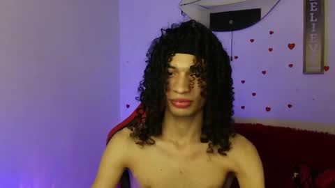 Axel online show from May 3, 2026, 12:38 am