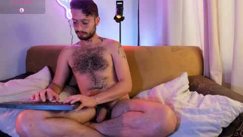 Sebstian online show from December 21, 2025, 7:21 pm