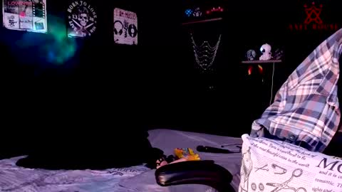 Snapshot of axel_rouse1 chatting on October 23, 2025, 10:58 am Axel Rouse online show from October 23, 2025, 10:58 am