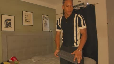 AXEL SILVA online show from October 11, 2025, 12:36 pm