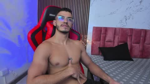 Axel  online show from January 16, 2025, 4:17 am