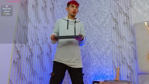 AXEL  online show from November 27, 2025, 11:56 am