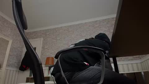 Snapshot of axelcolton chatting on December 12, 2024, 10:56 am AxelColton online show from December 12, 2024, 10:56 am