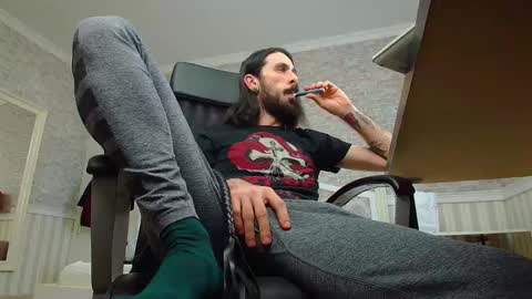 Snapshot of axelcolton chatting on December 16, 2024, 10:08 am AxelColton online show from December 16, 2024, 10:08 am