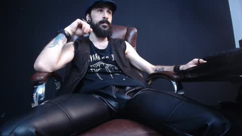 Snapshot of axelcolton chatting on March 1, 2025, 5:42 am AxelColton online show from March 1, 2025, 5:42 am