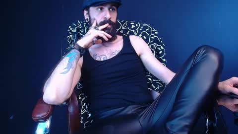 Snapshot of axelcolton chatting on March 12, 2025, 12:47 pm AxelColton online show from March 12, 2025, 12:47 pm