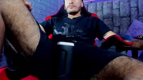 Snapshot of axell_cross2 chatting on July 11, 2026, 3:15 pm Axell Cross2 online show from July 11, 2026, 3:15 pm