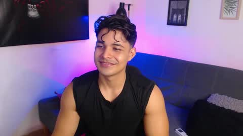 axell online show from September 15, 2025, 8:20 pm