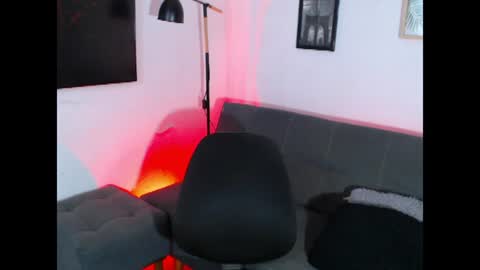 Snapshot of axell_dior chatting on August 2, 2026, 12:42 am axell online show from August 2, 2026, 12:42 am