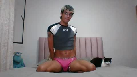 Snapshot of axellatino_ chatting on December 12, 2024, 7:30 am Axel online show from December 12, 2024, 7:30 am