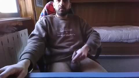 Snapshot of axelxidan chatting on December 28, 2024, 1:28 pm Axel online show from December 28, 2024, 1:28 pm