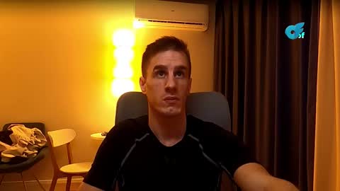 Axl online show from February 16, 2026, 2:07 am