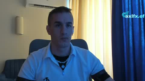 Axl online show from May 10, 2026, 7:35 am