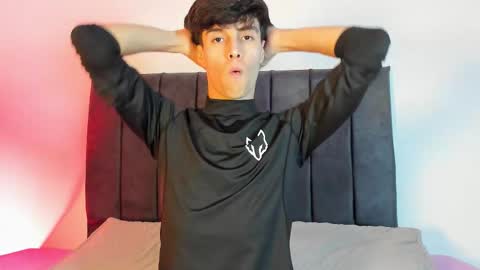 Snapshot of axxxel_twink chatting on March 23, 2026, 2:15 am Axxxel online show from March 23, 2026, 2:15 am