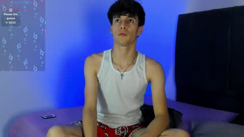 Snapshot of axxxel_twink chatting on April 7, 2026, 1:39 am Axxxel online show from April 7, 2026, 1:39 am