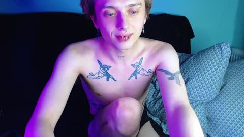 Ian skinny Slawa online show from December 22, 2024, 10:36 pm