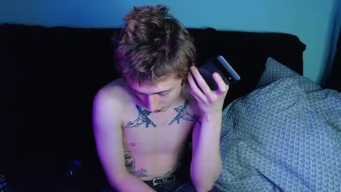 Ian skinny Slawa online show from December 30, 2024, 6:49 pm