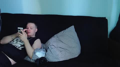 Ian skinny Slawa online show from January 8, 2025, 6:41 am