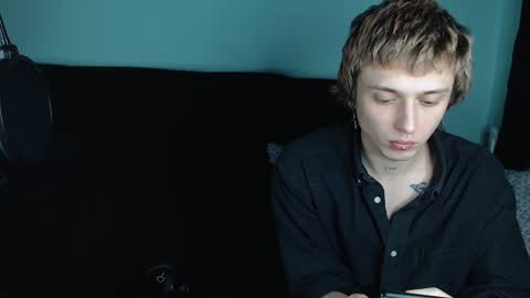 Ian skinny Slawa online show from January 25, 2025, 6:02 pm