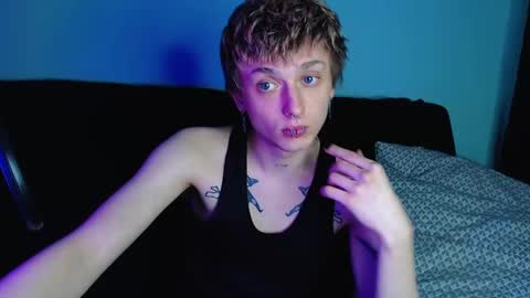 Ian skinny Slawa online show from February 14, 2025, 7:33 pm