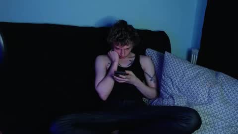 Ian skinny Slawa online show from February 25, 2025, 3:52 am