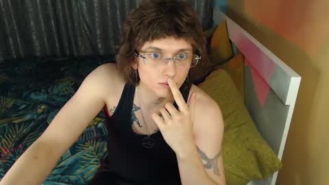 Ian skinny Slawa online show from September 25, 2025, 7:39 pm