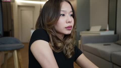 Aya online show from April 17, 2026, 2:58 am